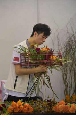 中國18歲少年花藝工程摘金，首秀即巔峰